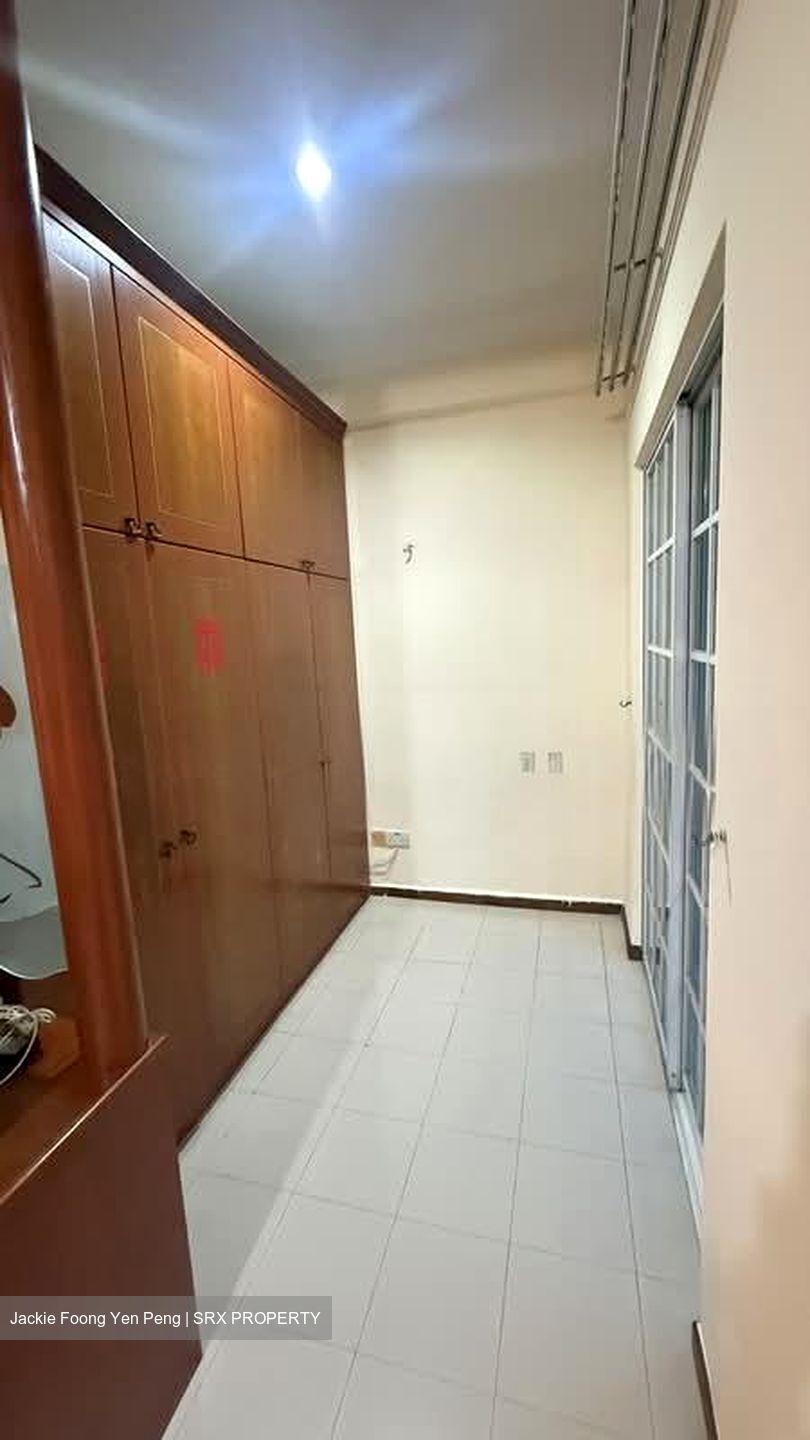 Everitt Road (D15), Terrace #591012051
